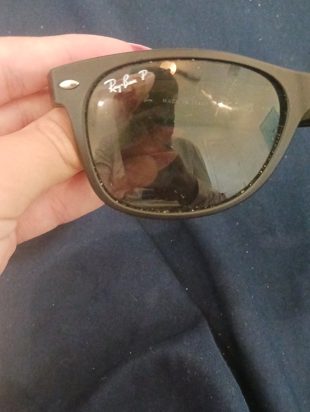 Ray-Ban Black Polarized Wayfarer Sunglasses - Classic Men’s Accessory
